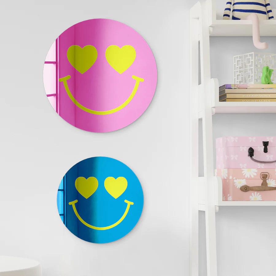 Happy Face with Hearts Eyes - FYLZGO Signs