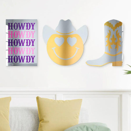 Happy Face with Cowboy Hat and Heart Eyes - FYLZGO Signs