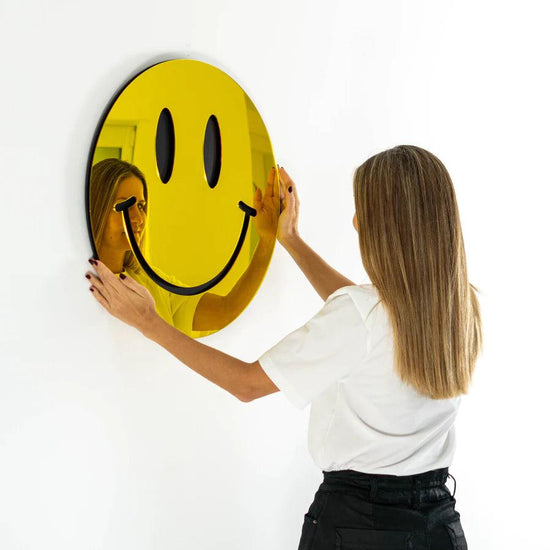 Happy Face Mirror Art Decor - FYLZGO Signs