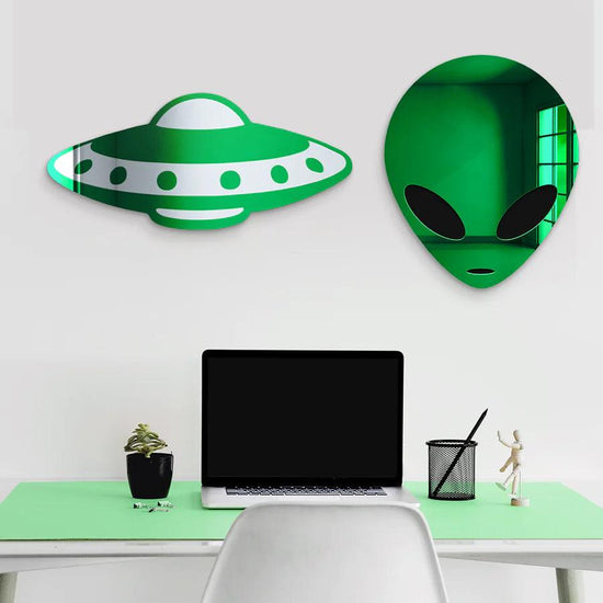 Retro UFO - FYLZGO Signs