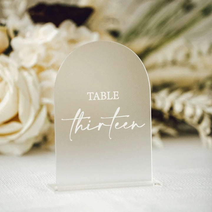 Arch Wedding Table Numbers Frosted Sign for  Wedding Centerpiece Modern Acrylic Pretty Script Calligraphy Wedding Number Sign